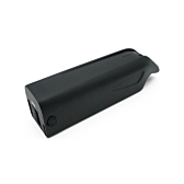 Driekwartaanzicht van de AEG DownTube 36V 12.8Ah vervangende fietsaccu.


