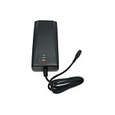 Bovenaanzicht van de Alber Neodrives Z20 V8 RS lader. De oplaadindicator is duidelijk zichtbaar.