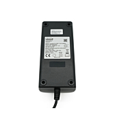 Onderaanzicht van de Alber Neodrives Z20 V8 RS lader. Het etiket op de onderkant van de lader is duidelijk zichtbaar.