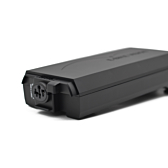 Voorkant van de Bosch Powerpack 360 Performance/Active bagagedrager E-Bike Vision fietsaccu. De fietsaansluiting is zichtbaar.