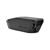 Driekwartaanzicht van de Bosch Powerpack 360 Performance/Active frame E-Bike Vision fietsaccu vanaf de voorkant. De zijkant van de accu en de fietsaansluiting zijn zichtbaar.