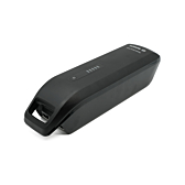 Driekwartaanzicht van de Bosch Powerpack 545 SMART Frame fietsaccu vanaf boven genomen.