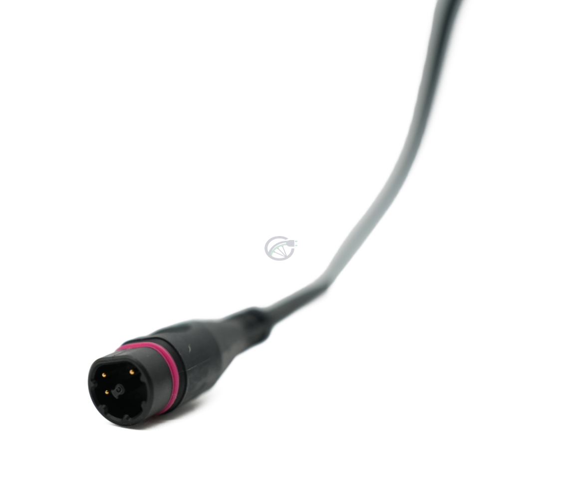 Aansluiting van de Alber Neodrives Z20 V8 RS lader.