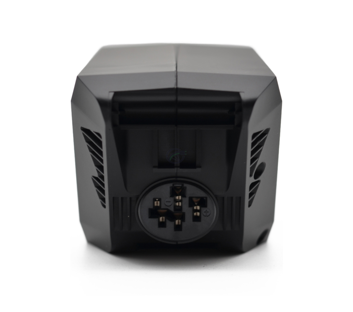 Close-up foto van de fietsaansluiting van de Bosch Powerpack 360 Performance/Active frame E-Bike Vision fietsaccu.