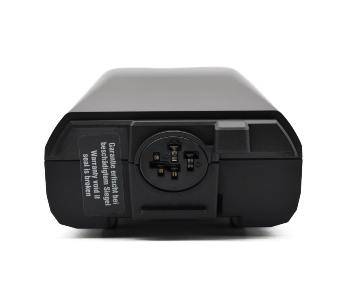 Close-up van de fietsaansluiting van de Bosch Powerpack 540 Performance/Active Bagagedrager E-Bike Vision fietsaccu.