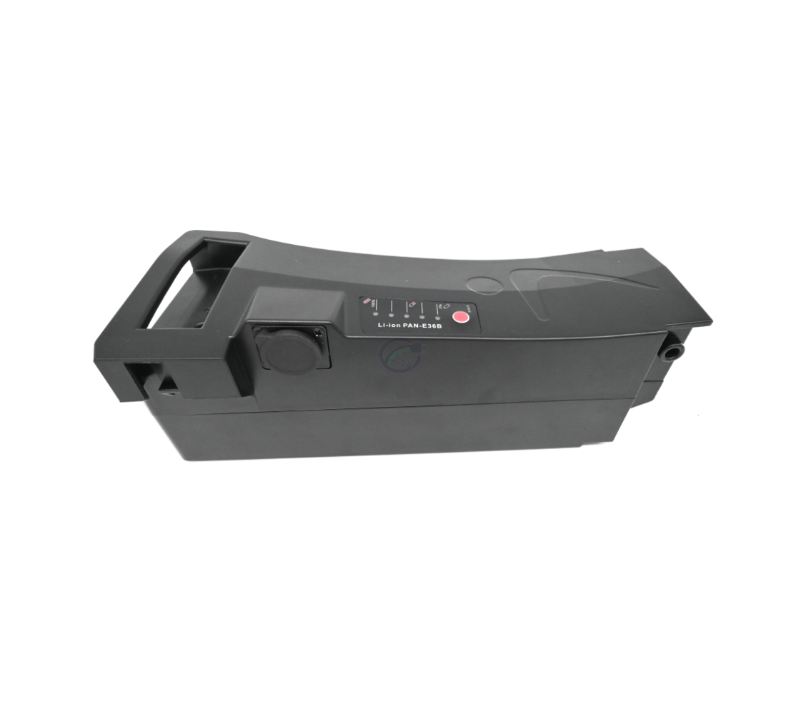 De Impulse 36V 14.5Ah Compatible accu geproduceerd door EYXON vanuit een schuine hoek, de zijkant en de bovenkant van de accu zijn duidelijk te zien, inclusief de batterijindicator bovenop de accu. De oplaadpoort is gesloten.