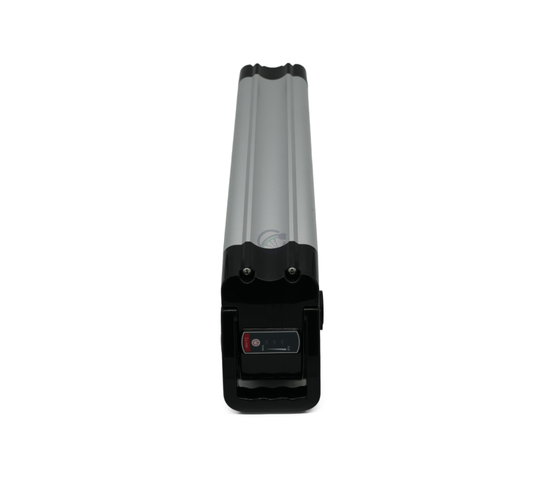 Vooraanzicht van de Phylion XH370-12J Silverfish 37V 12Ah Compatible waarbij ook de bovenkant zichtbaar is.