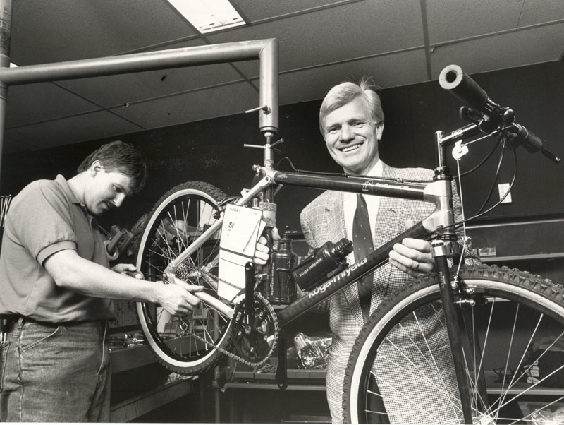 Het maken van een een fiets door het merk Koga in het jaar 1974